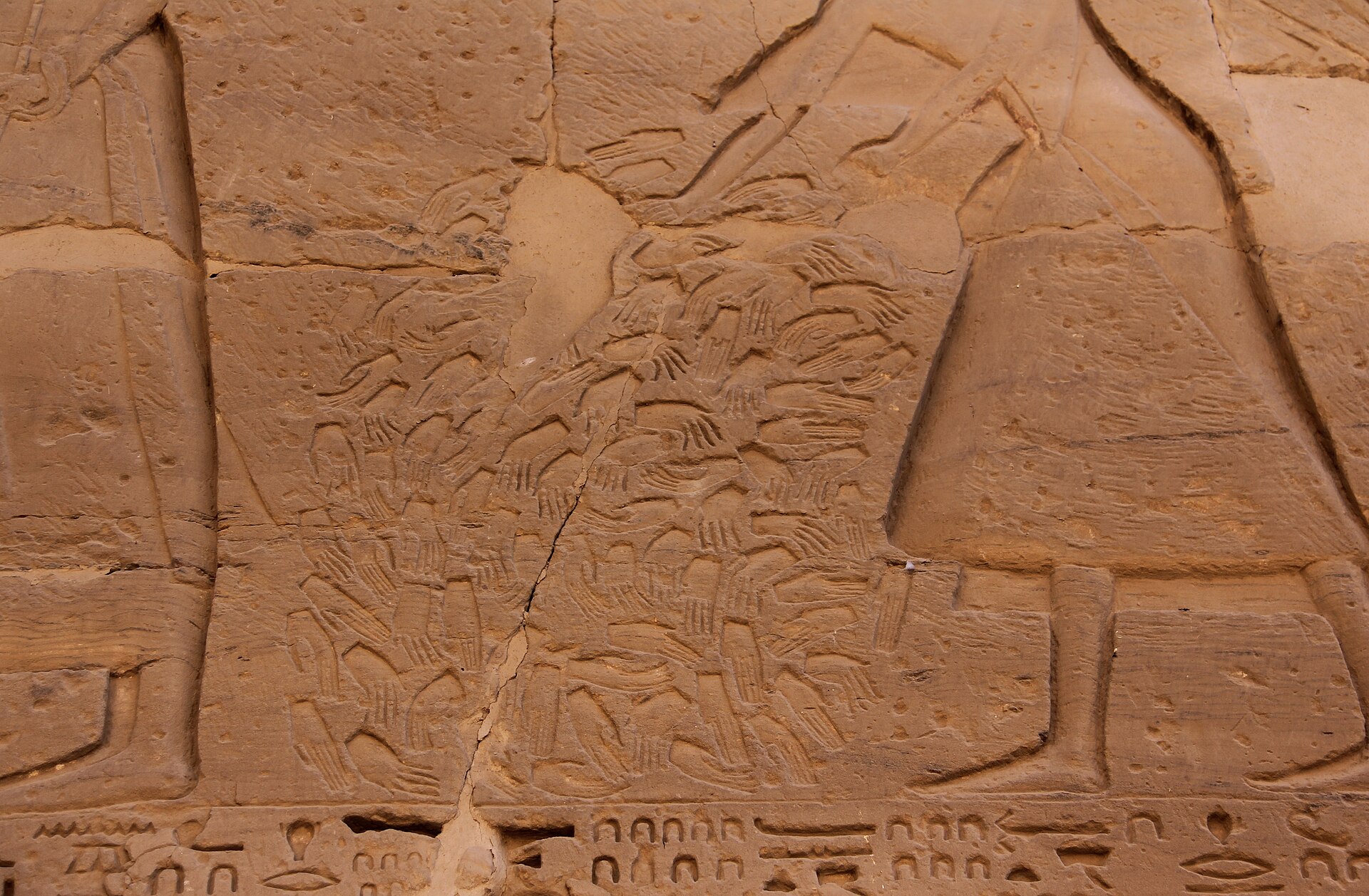 Mummification Museum Luxor displays